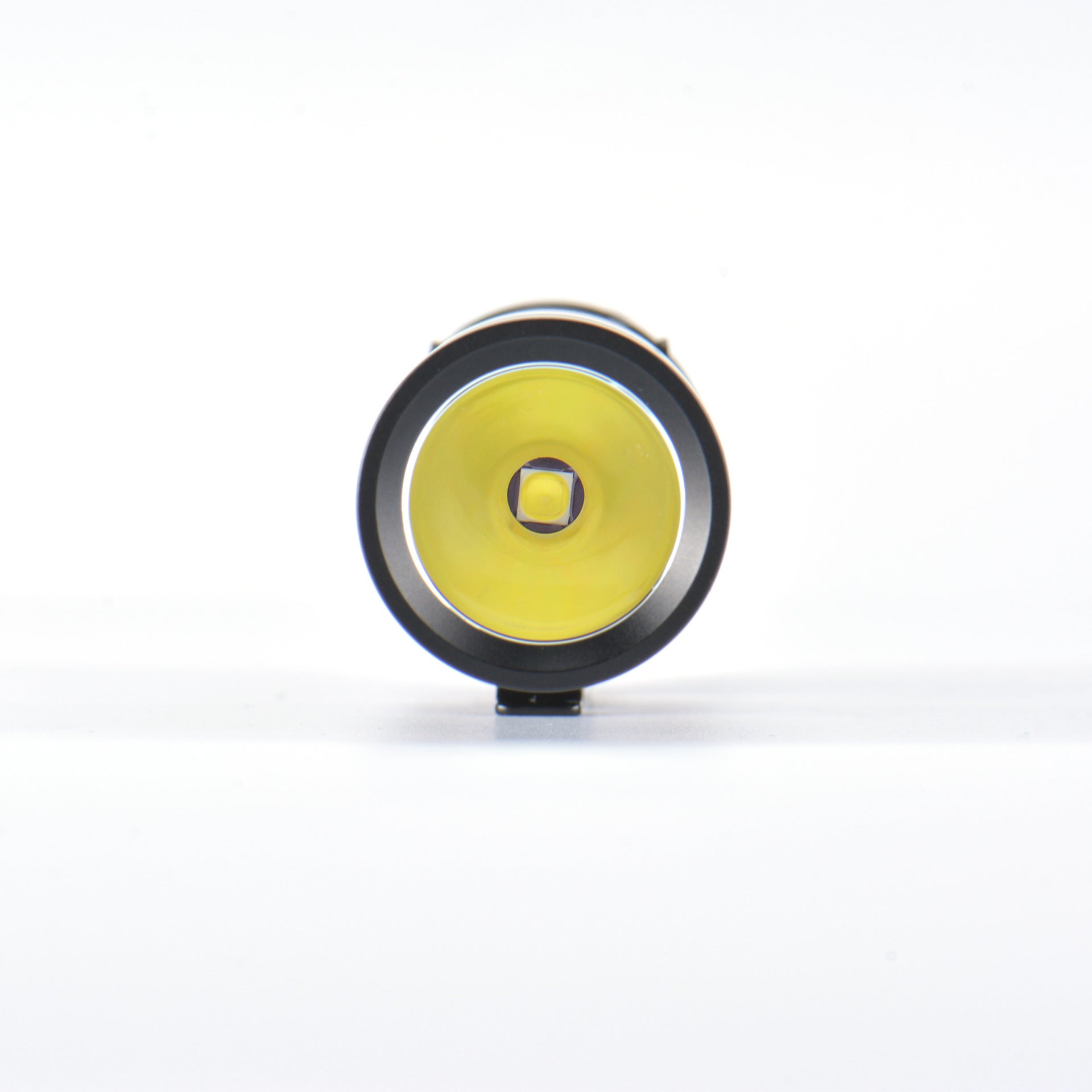 USB Rechargeable High Brightness Outdoor Flashlight